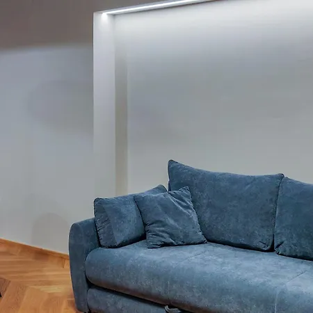 Downtown Stylish And Sophisticated Apartmán